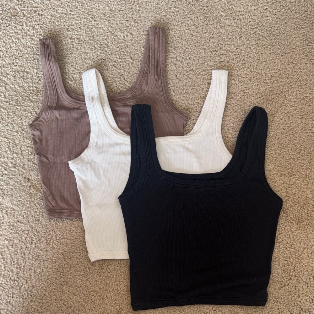 Lululemon set of 3 tanks